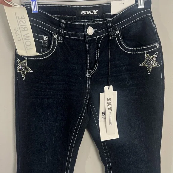 sky premium collection jeans Low Rise Flare Size 7/28 Boot Cut - Picture 3 of 7